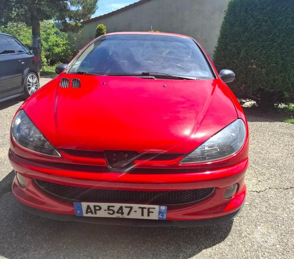 Voiture d'occasion Loire St Etienne - Photos Vivastreet 206 rc 2litre 205 ch