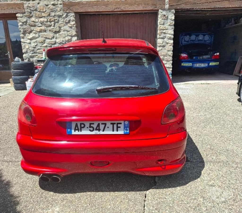 Voiture d'occasion Loire St Etienne - Photos Vivastreet 206 rc 2litre 205 ch