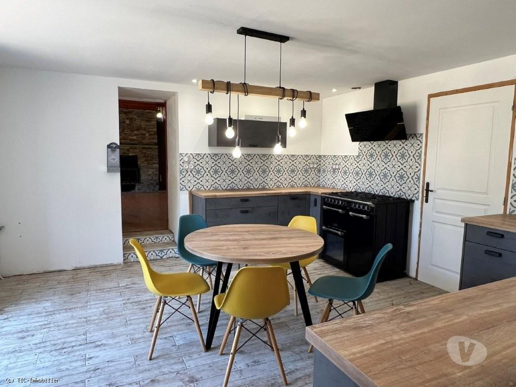 Vente Maison Charente Ruffec - 16700 - Photos Vivastreet Maison Familiale avec 4 Chambres, Jardin, Piscine et...
