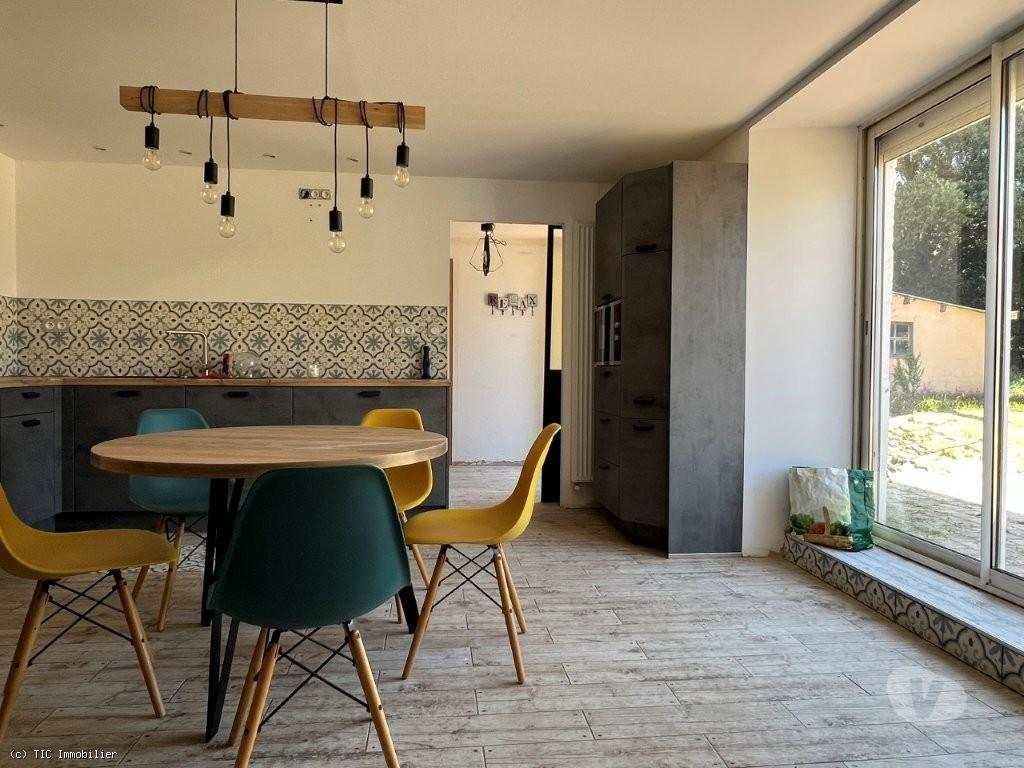 Vente Maison Charente Ruffec - 16700 - Photos Vivastreet Maison Familiale avec 4 Chambres, Jardin, Piscine et...