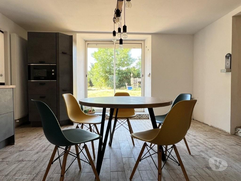 Vente Maison Charente Ruffec - 16700 - Photos Vivastreet Maison Familiale avec 4 Chambres, Jardin, Piscine et...