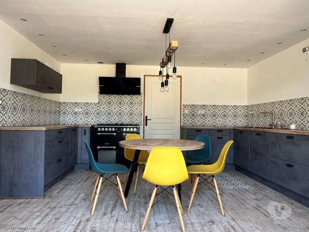 Vente Maison Charente Ruffec - 16700 - Photos Vivastreet Maison Familiale avec 4 Chambres, Jardin, Piscine et...