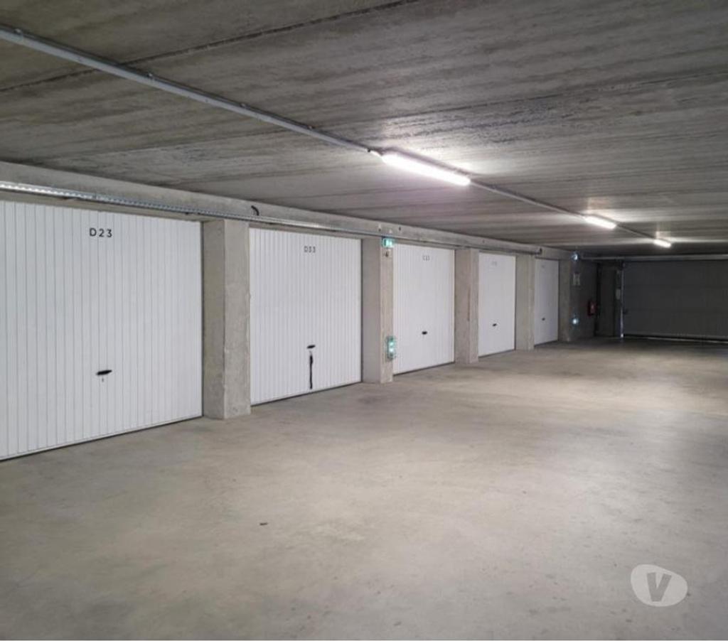 Parkings - Garages Haute-Garonne Toulouse - Photos Vivastreet Garage fermé Idéal stationnement stockage garde meuble