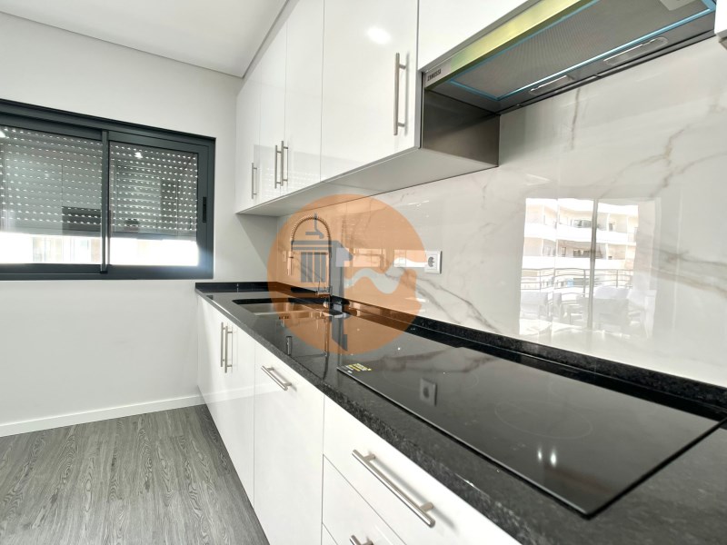 Vendre appartement - Photos Vivastreet Appartement de 3 chambres en copropriété avec piscine.