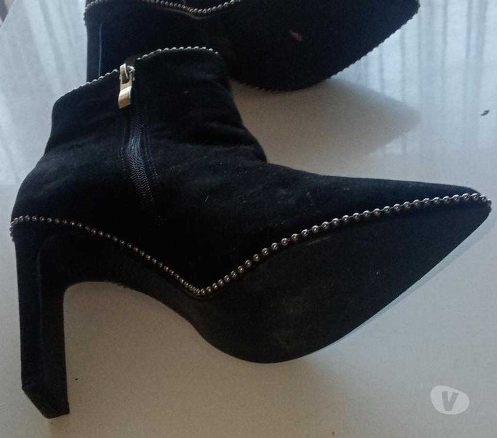 Chaussures Yvelines Velizy Villacoublay - 78140 - Photos Vivastreet BOTTINES VELOURS NOIR FEMME