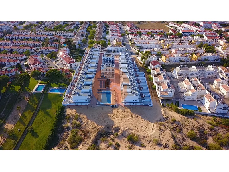 Appartements à vendre - Photos Vivastreet T0+1 avec garage et accès direct à la plage - Manta Rota