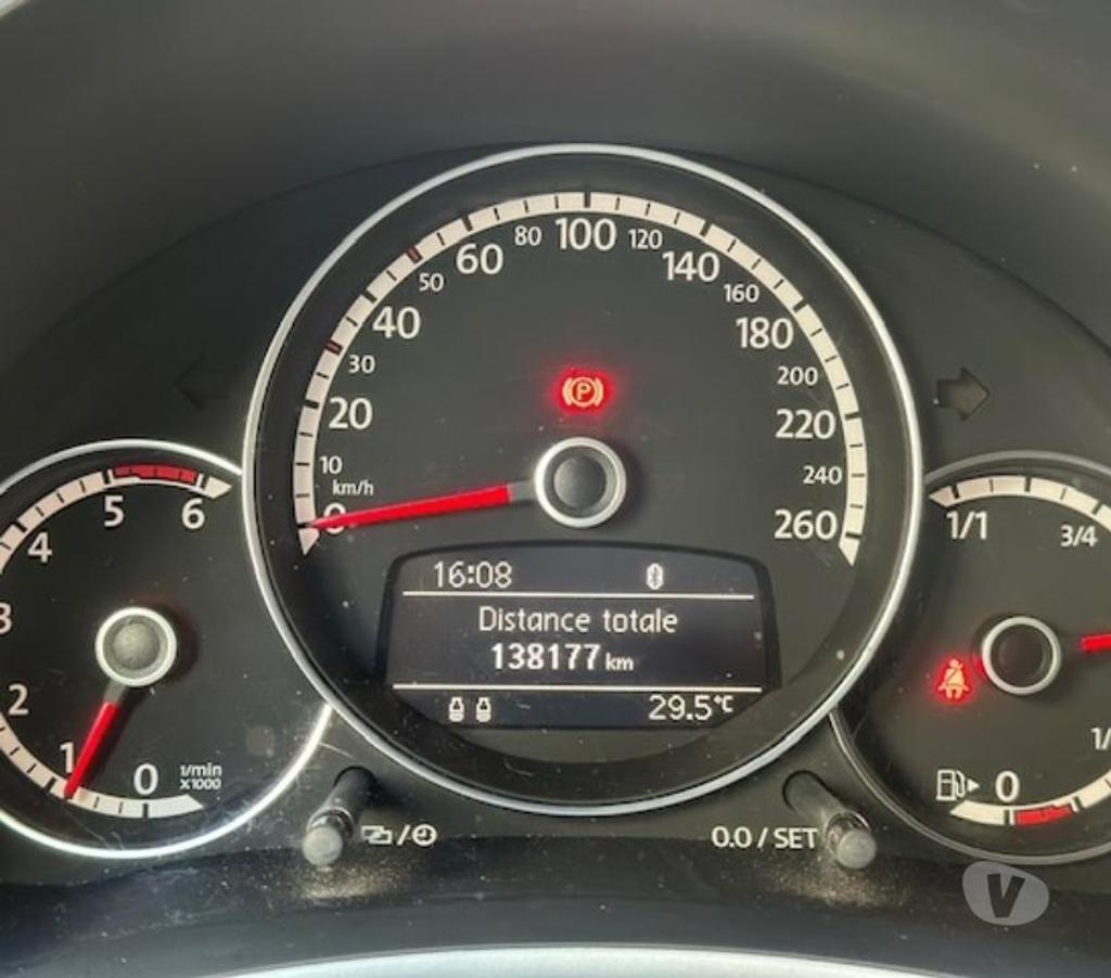 Voiture d'occasion Pyrénées-Orientales Perpignan - Photos Vivastreet Vw coccinelle CABRIOLET 1.6 TDI 105 CV