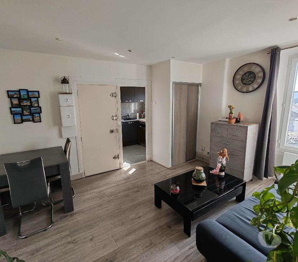 Appartements à vendre Essonne Dourdan - 91410 - Photos Vivastreet Appartement F2 Entièrement Rénové