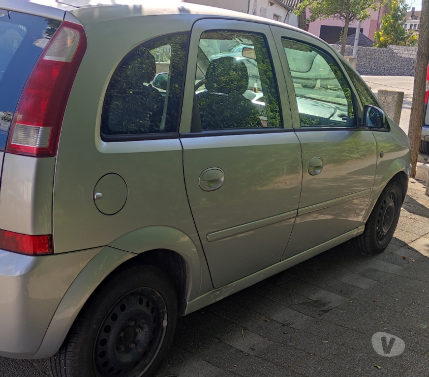 Voiture d'occasion Bas-Rhin Brumath - 67170 - Photos Vivastreet Vend Opel Meriva 1,7 Cdti