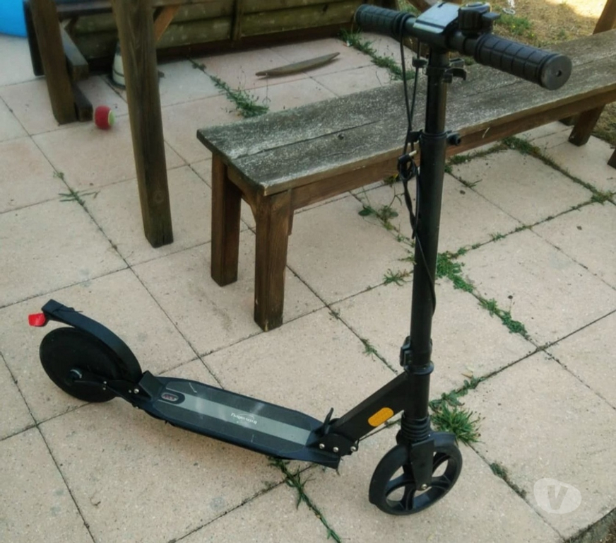 Matériel de sport Vienne Poitiers - 86000 - Photos Vivastreet Trottinette électrique