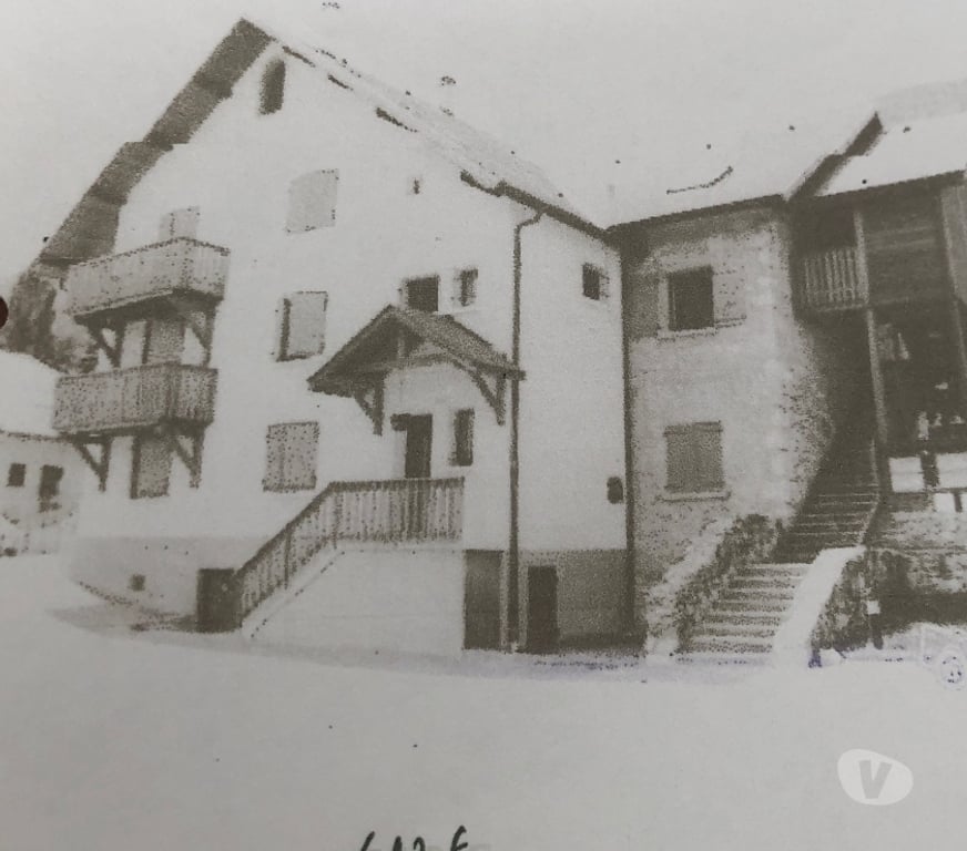Location appartement Savoie La Motte Servolex - 73290 - Photos Vivastreet T2 en 1er étage 53m2 cave place stationnement