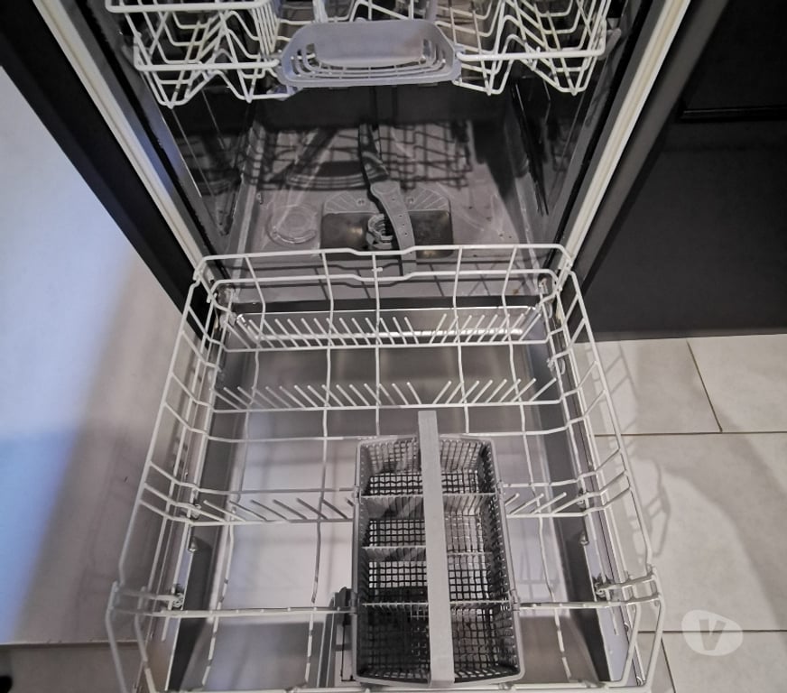 Electroménager occasion Essonne Brunoy - 91800 - Photos Vivastreet Vends un lave-vaisselle BOSCH en très bon état
