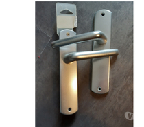 2 poignées de porte alu