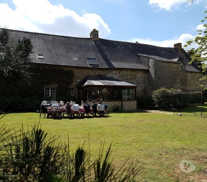 location saisonniere Vannes Morbihan - Photos Vivastreet Grande maison familiale, piscine à 27 degrés