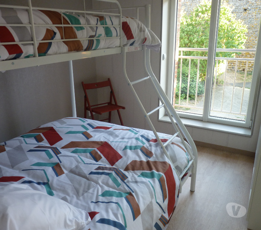 location saisonniere Puy-de-Dôme St Julien de Coppel - 63160 - Photos Vivastreet Gîte Auvergne 5 pers Dispo du 30 07 au 6 aôut: soldée