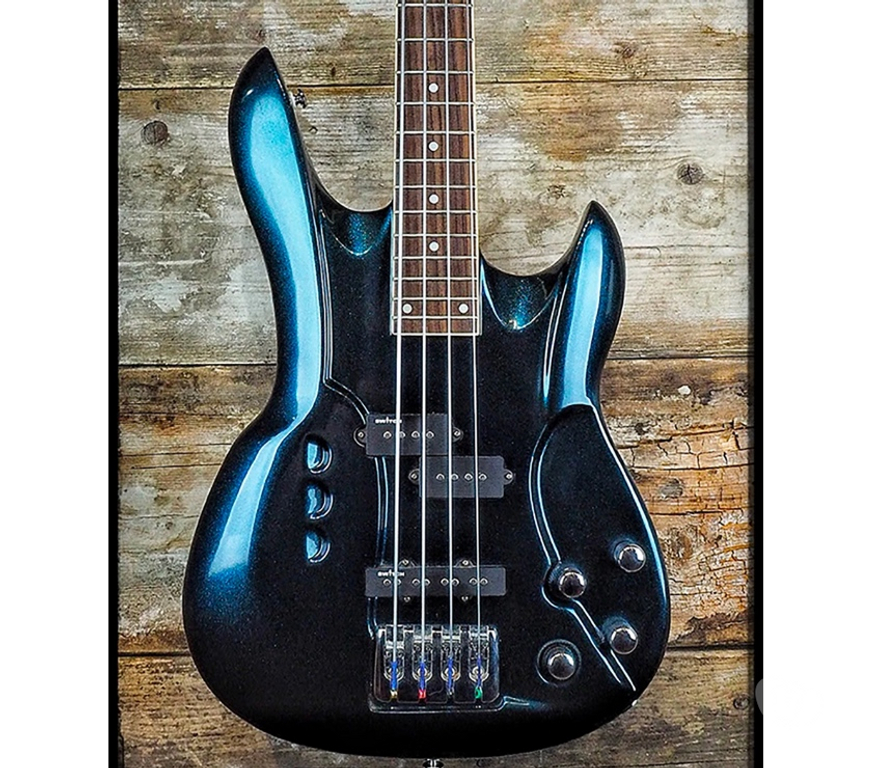 Instruments de musique Bas-Rhin Mommenheim - 67670 - Photos Vivastreet SWITCH Vibracell Bass 4 cordes