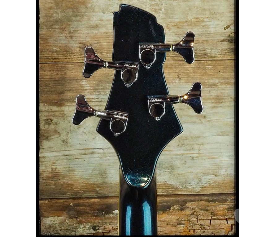 Instruments de musique Bas-Rhin Mommenheim - 67670 - Photos Vivastreet SWITCH Vibracell Bass 4 cordes