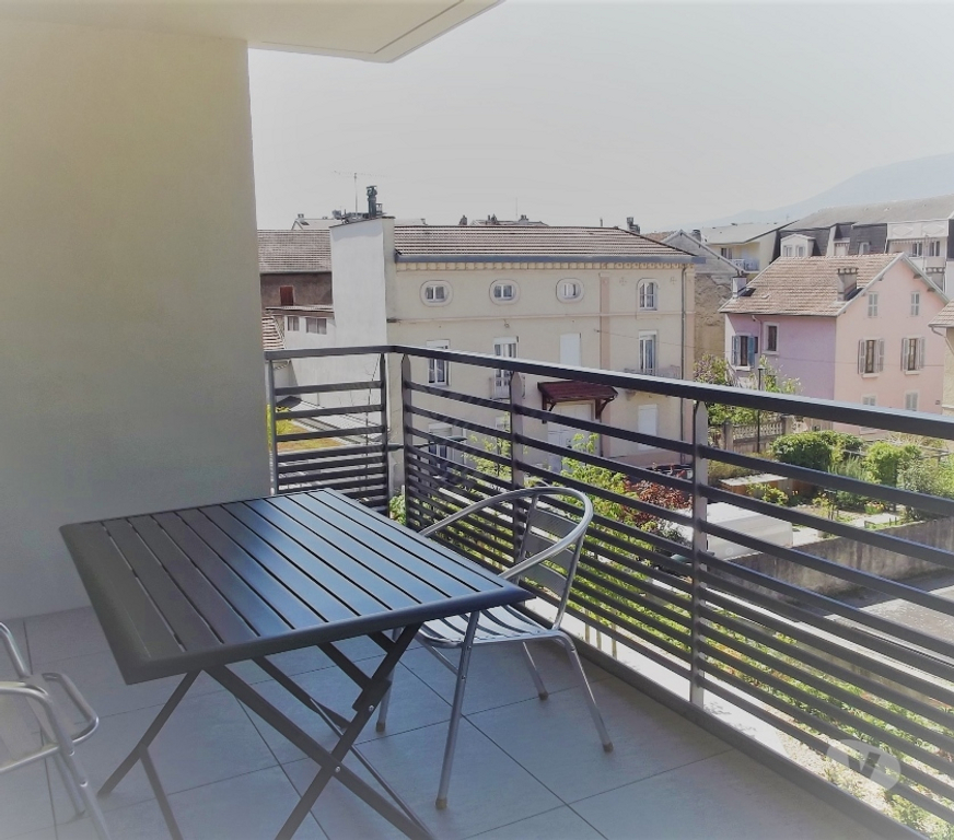 location saisonniere Savoie Aix les Bains - 73100 - Photos Vivastreet T2 neuf avec garage cœur de ville mais très calme