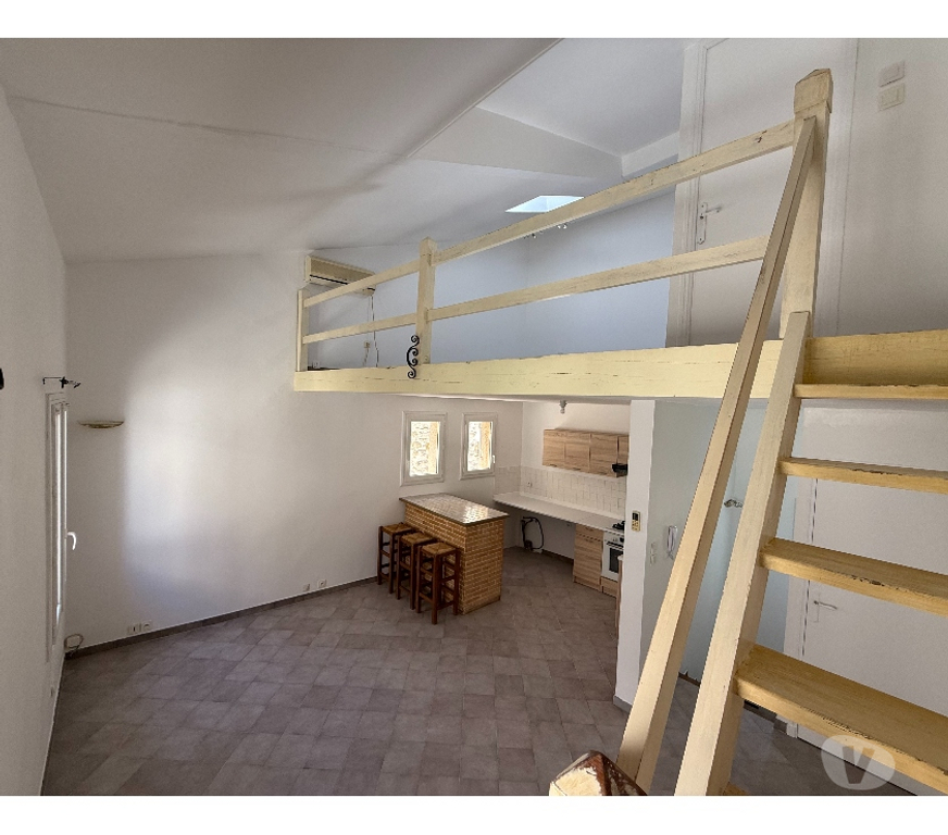 Vente Maison Bouches-du-Rhône Lancon Provence - 13680 - Photos Vivastreet Maison de village lumineuse T3 4 70m2