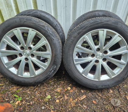 Pièces détachées auto St Etienne St Etienne - Photos Vivastreet 4 roues alu 205 55 16 91V Continental Peugeot 308