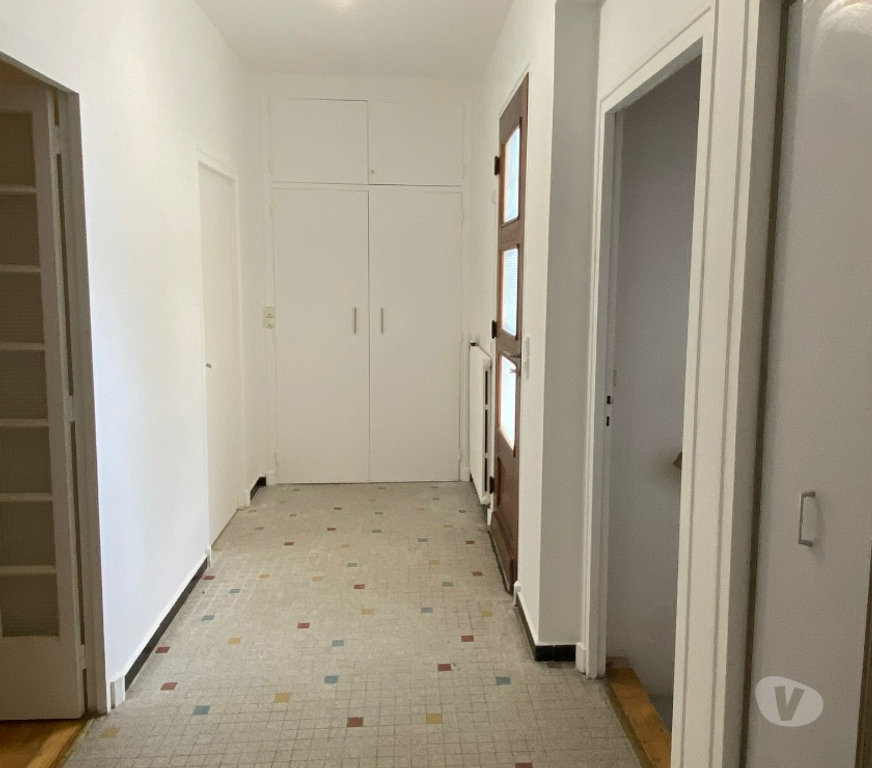 Vente Maison Lot Gourdon - 46300 - Photos Vivastreet MAISON COMPRENANT 3 LOGEMENTS SUR 2 NIVEAUX TERRASSE 300 m2