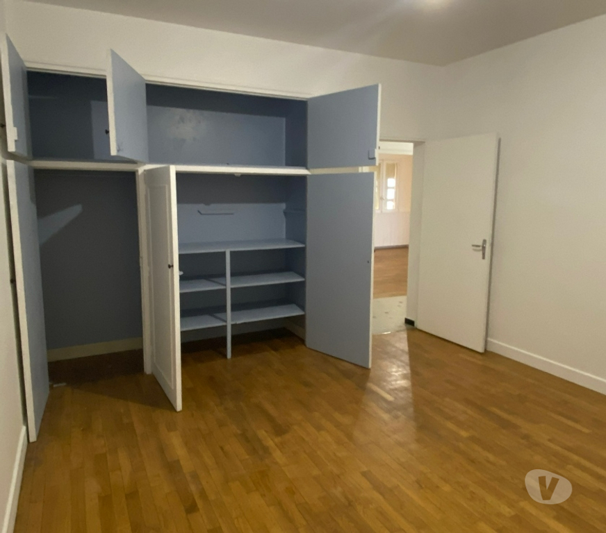 Vente Maison Lot Gourdon - 46300 - Photos Vivastreet MAISON COMPRENANT 3 LOGEMENTS SUR 2 NIVEAUX TERRASSE 300 m2
