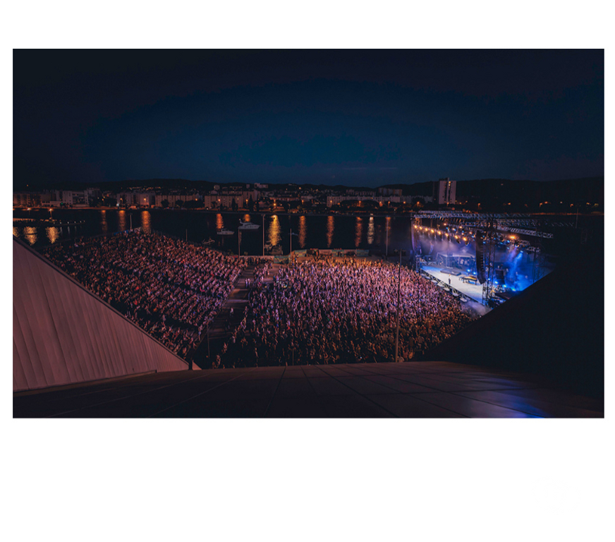 Spectacles Bouches-du-Rhône Martigues - 13500 - Photos Vivastreet 2 places Martigues Summer Festiv'Halle jeudi 24 juillet