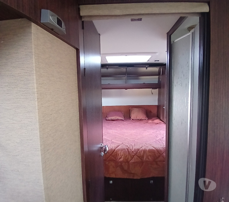 Camping car occasion Côtes-d'Armor Lanvollon - 22290 - Photos Vivastreet CAMPING CAR INTEGRAL ESTEREL EXCLUSIVE 43