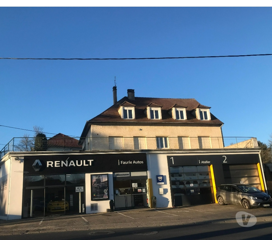 Vente Immeuble Lot Gourdon - 46300 - Photos Vivastreet MAISON COMPRENANT 3 LOGEMENTS SUR 2 NIVEAUX