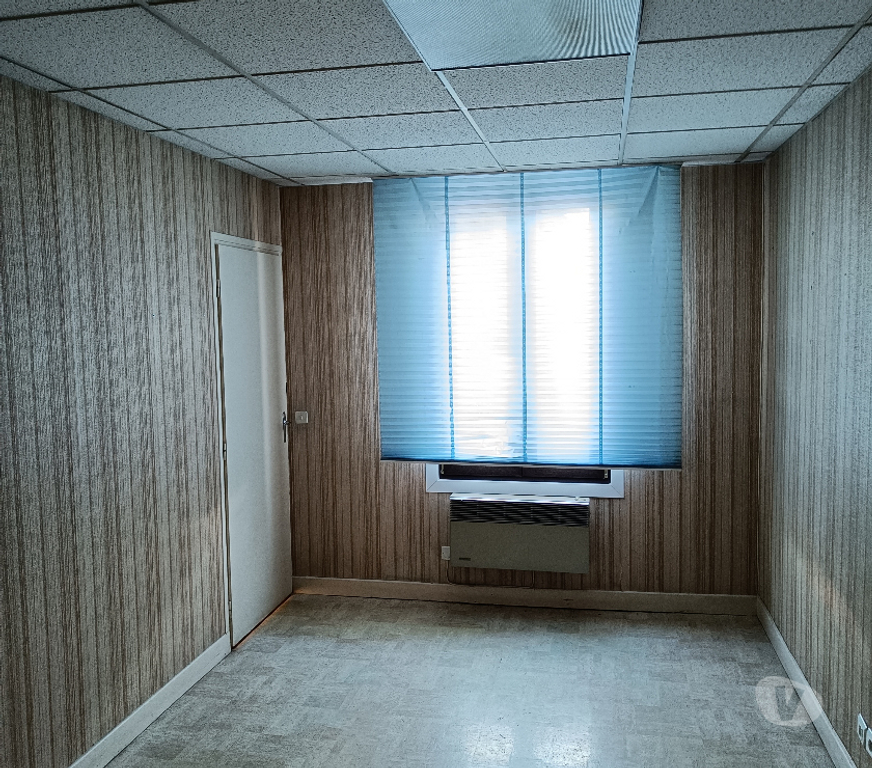 Vente Immeuble Cher Preveranges - 18370 - Photos Vivastreet bureaux transformables en habitation