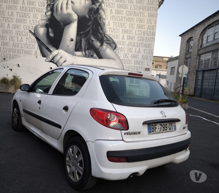 Voiture d'occasion Seine-et-Marne Villecerf - 77250 - Photos Vivastreet 206+ 1.4 HDi Blue Lion 70 cv