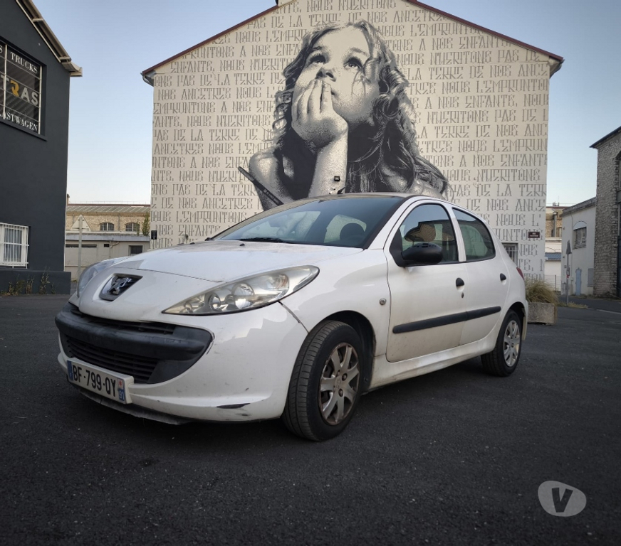 Voiture d'occasion Seine-et-Marne Villecerf - 77250 - Photos Vivastreet 206+ 1.4 HDi Blue Lion 70 cv