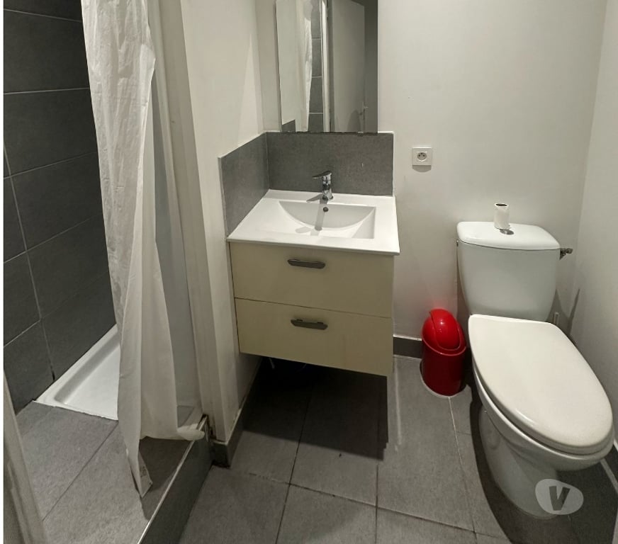Appartement meublé Hérault Beziers - 34500 - Photos Vivastreet Studio meublé 13m² - BEZIERS