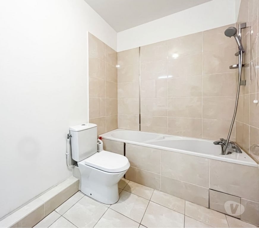 Appartements à vendre Hauts-de-Seine Issy les Moulineaux - 92130 - Photos Vivastreet Appart 88 m2+2 grands balcons(≈30m²)+Parking+Local vélo