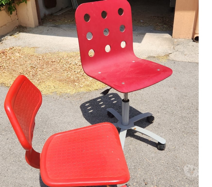 Ameublement & art de la table Bouches-du-Rhône Marseille - Photos Vivastreet 2 chaises Rouge