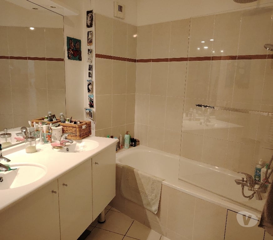 Appartements à vendre Seine-Saint-Denis Montreuil - 93100 - Photos Vivastreet APPARTEMENT TRIPLEX DE 115 M2 + 60 M2 DE JARDIN - MAIRIE DE