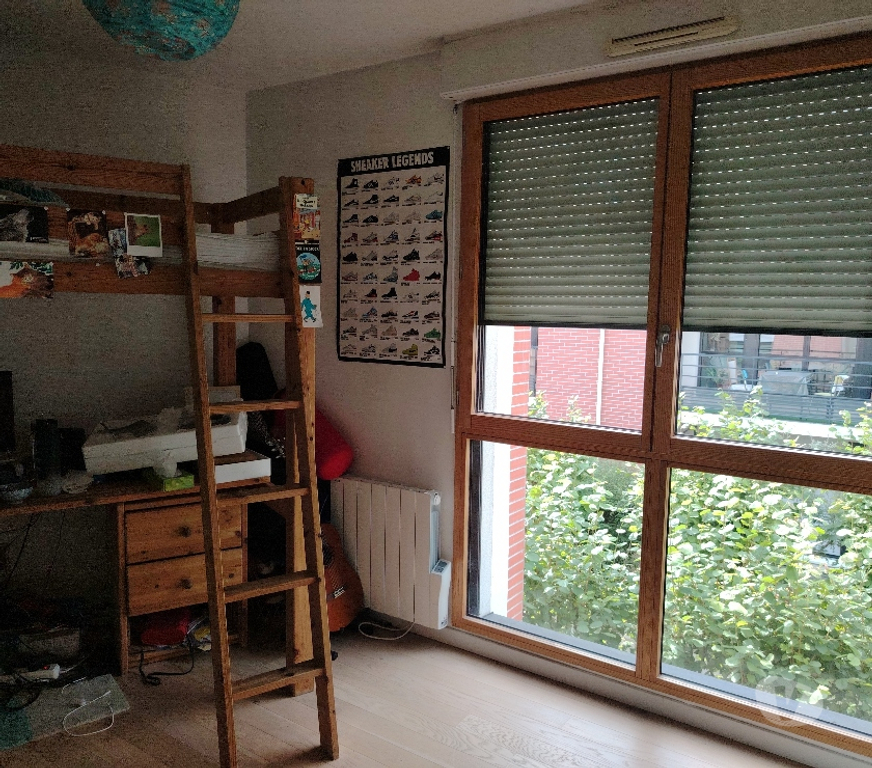 Appartements à vendre Seine-Saint-Denis Montreuil - 93100 - Photos Vivastreet APPARTEMENT TRIPLEX DE 115 M2 + 60 M2 DE JARDIN - MAIRIE DE