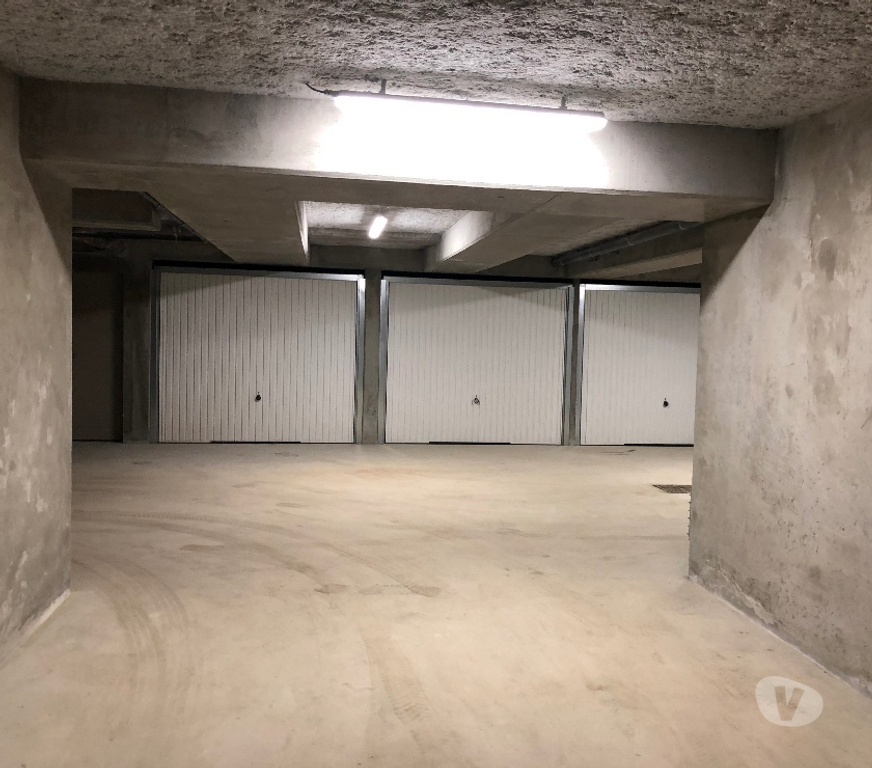 Parkings - Garages Rhône Pierre Benite - 69310 - Photos Vivastreet garage box fermé sécurisé