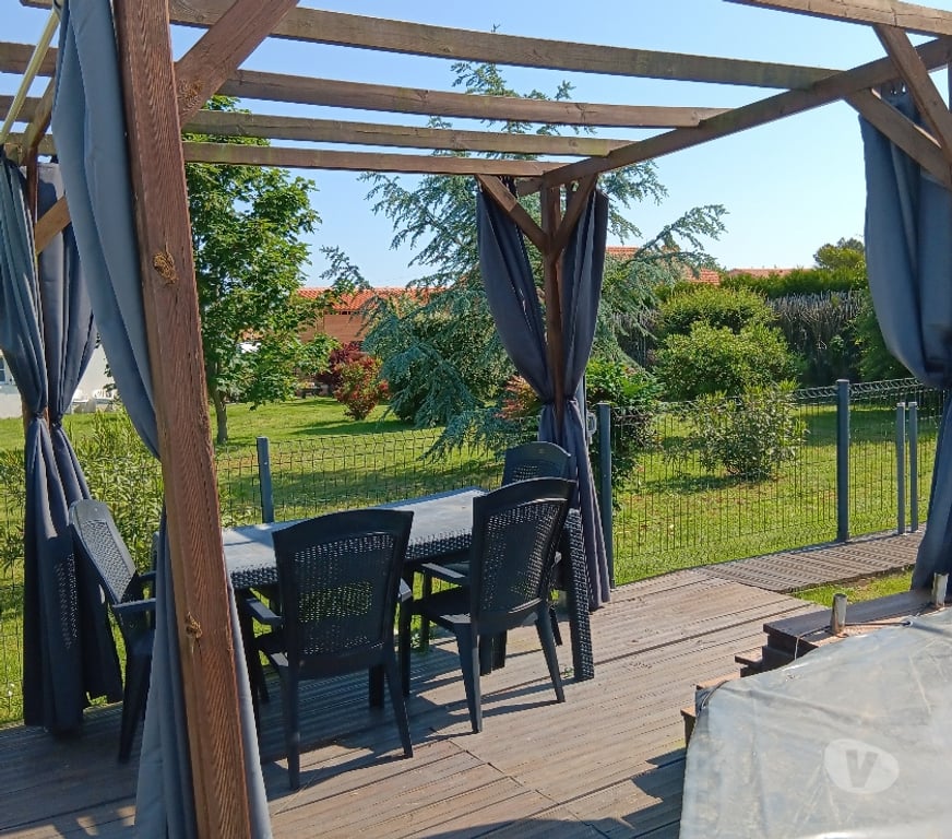Vente Maison Vendée Ste Foy - 85150 - Photos Vivastreet MAISON DE 167M2 AVEC PISCINE