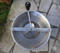 Moulin a légume Tellier 160 euros à Houilles