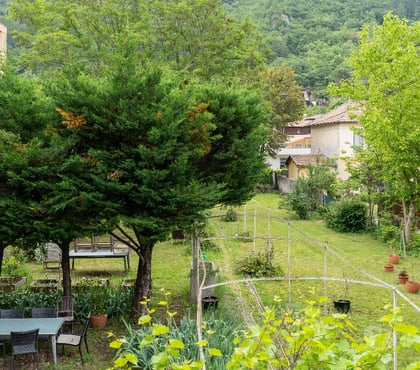Appartements meublés Digne les Bains Alpes-de-Haute-Provence - Photos Vivastreet T2 meublé triple exposition - acces jardin 700 m2