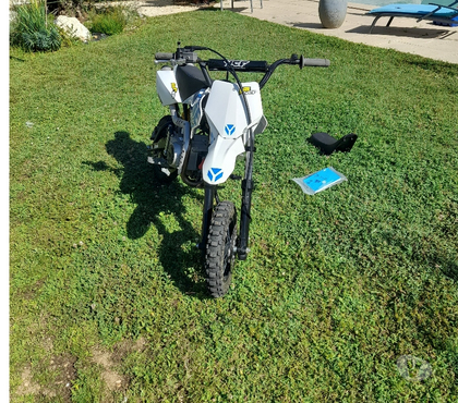 Moto d'occasion Valence Drôme - Photos Vivastreet Dirt 88 lite ycf