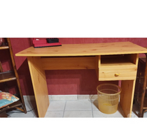 Bureau avec tiroir