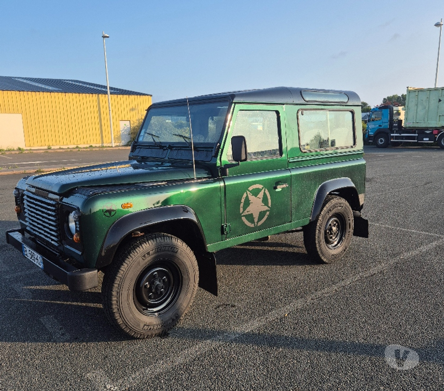 Voiture d'occasion Côtes-d'Armor Lannion - Photos Vivastreet Land rover defender td5
