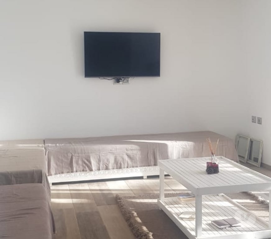 Vente Maison Tunisie - Photos Vivastreet Très belle villa avec piscine