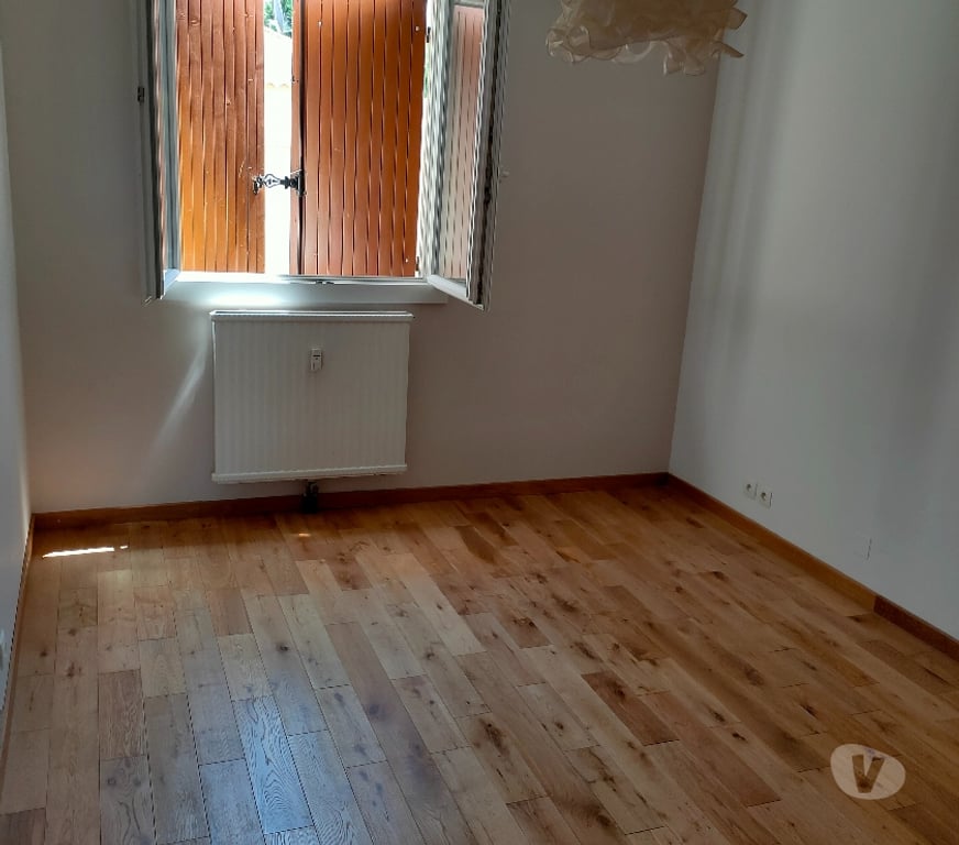 Location appartement Bouches-du-Rhône Salon de Provence - 13300 - Photos Vivastreet F2 - 55 m² avec terrasse, garage à Salon-de-Provence
