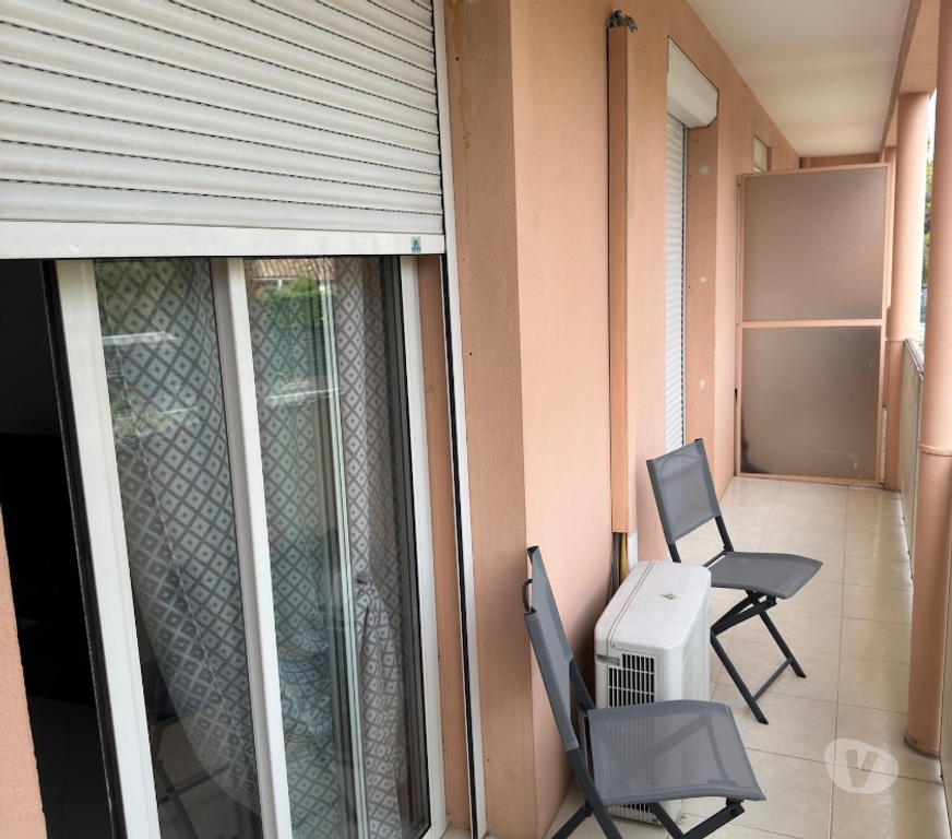 location saisonniere Var St Raphael - 83700 - Photos Vivastreet La Dolce Vita da Elena - Appartement lumineux Saint-Raphaël