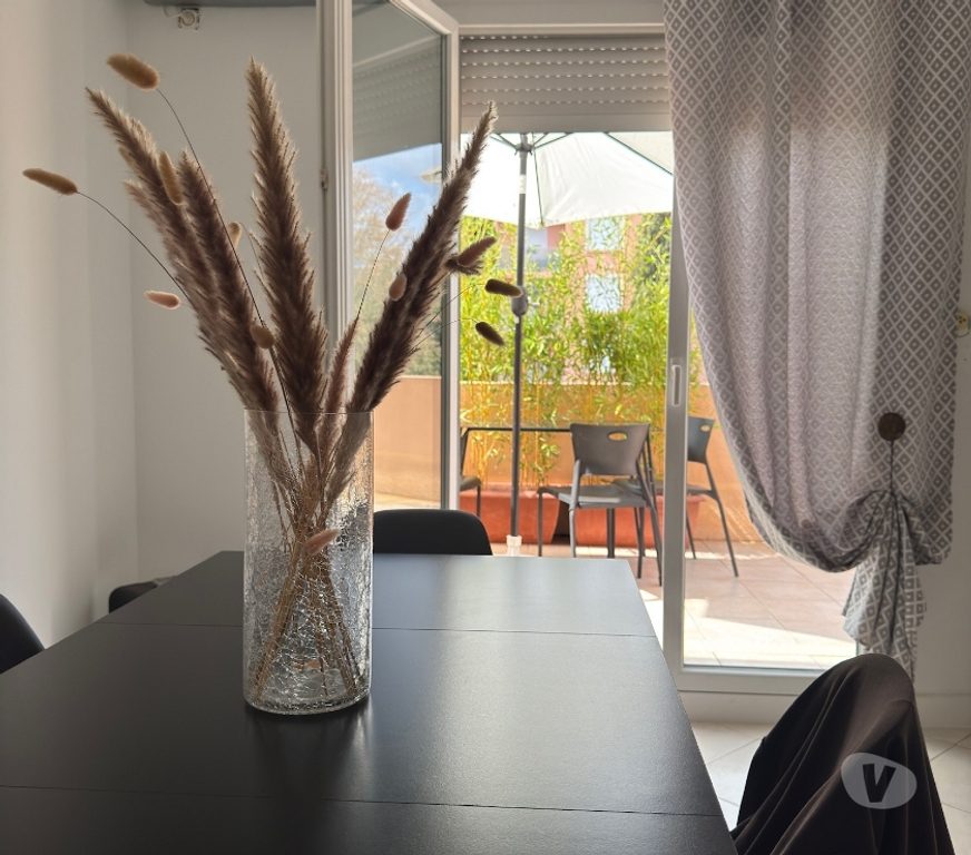 location saisonniere Var St Raphael - 83700 - Photos Vivastreet La Dolce Vita da Elena - Appartement lumineux Saint-Raphaël