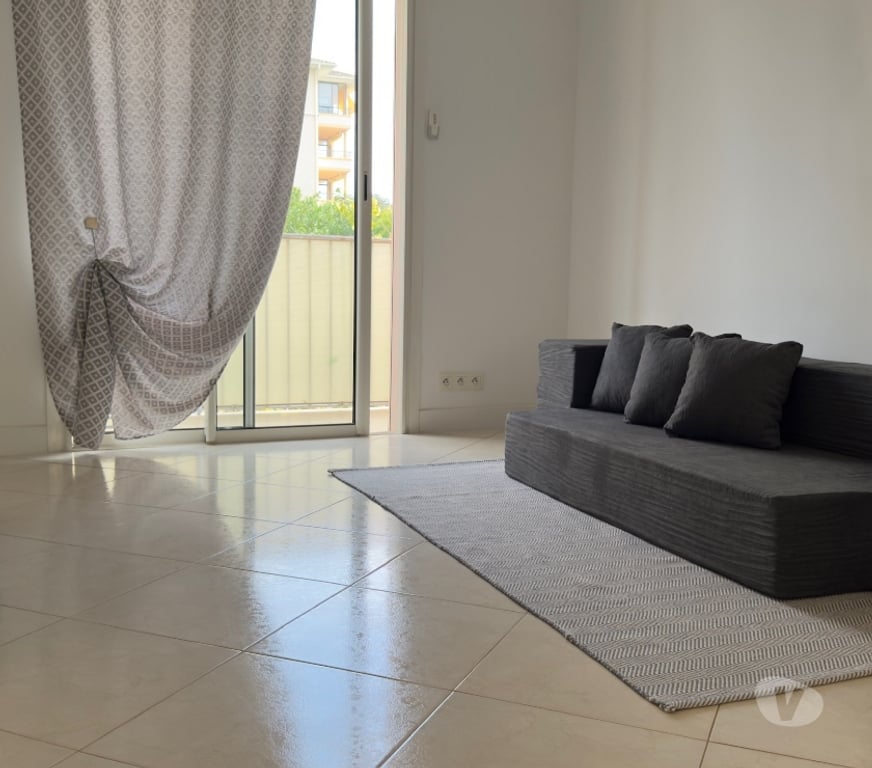 location saisonniere Var St Raphael - 83700 - Photos Vivastreet La Dolce Vita da Elena - Appartement lumineux Saint-Raphaël