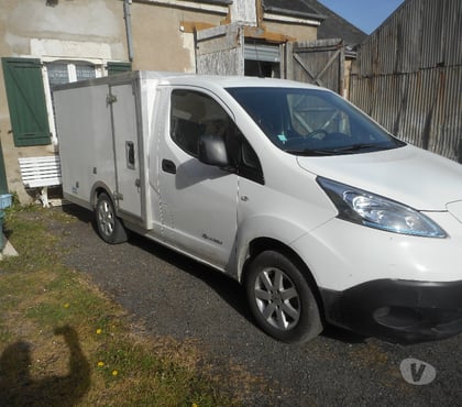 fourgons et camions d'occasion Saran Loiret - Photos Vivastreet utilitaire Nissan e 200 électrique pour 260 km par jour